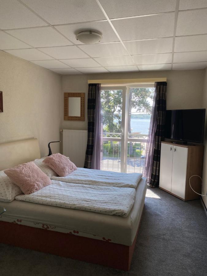 Bed and Breakfast Panzio Тата Экстерьер фото