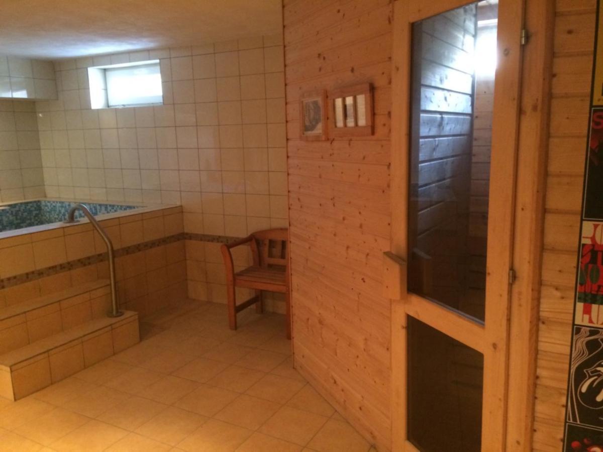 Bed and Breakfast Panzio Тата Экстерьер фото